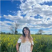 Profesora de refuerzo y apoyo general para alumnos de Primaria